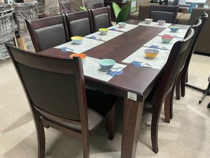 JW Wilsons Dinette Monique  8 Seater Oak Inlaid Top